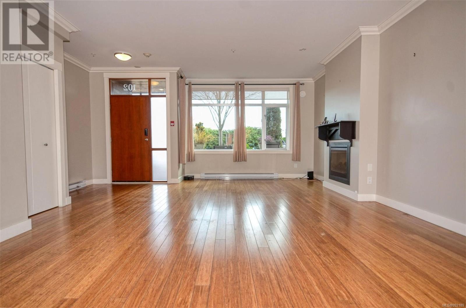 102 9820 Seaport Pl Property Photo 7