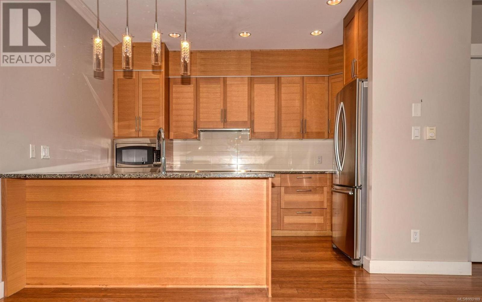 102 9820 Seaport Pl Property Photo 12