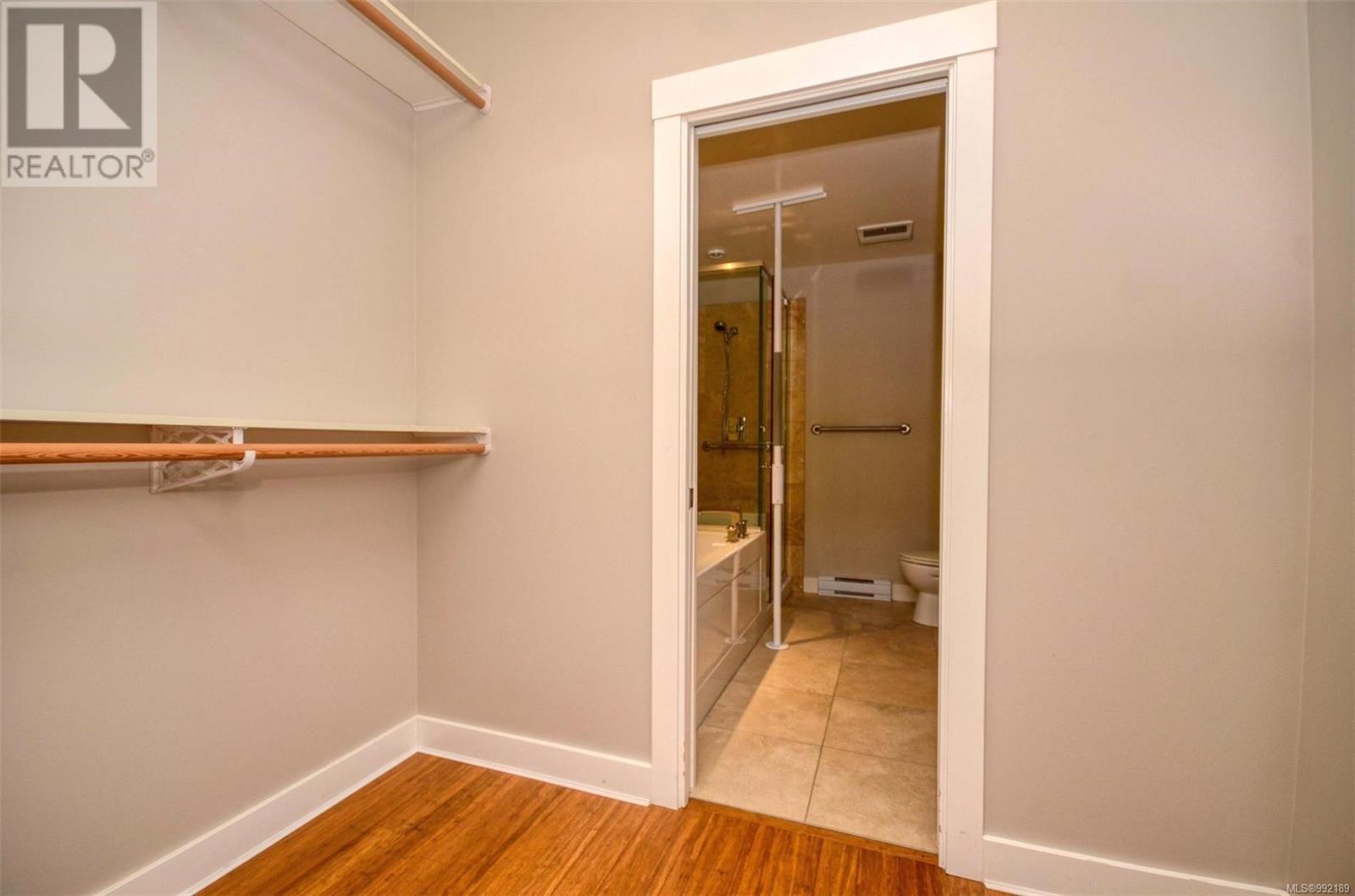 102 9820 Seaport Pl Property Photo 22