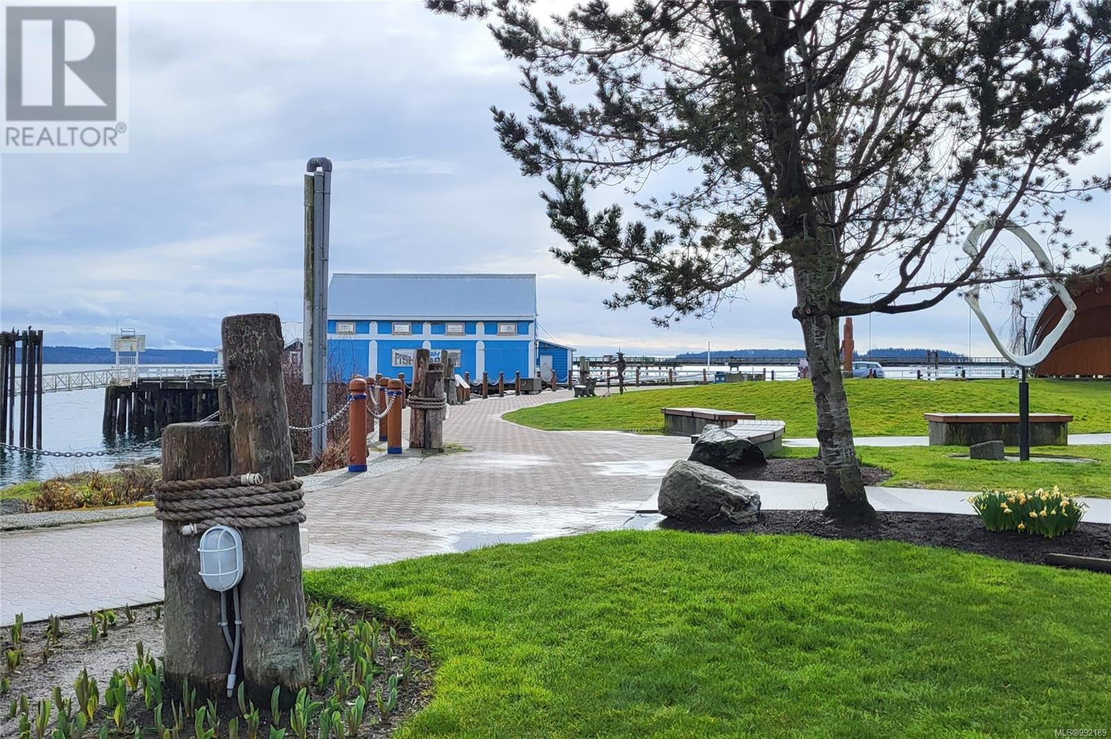 102 9820 Seaport Pl Property Photo 35