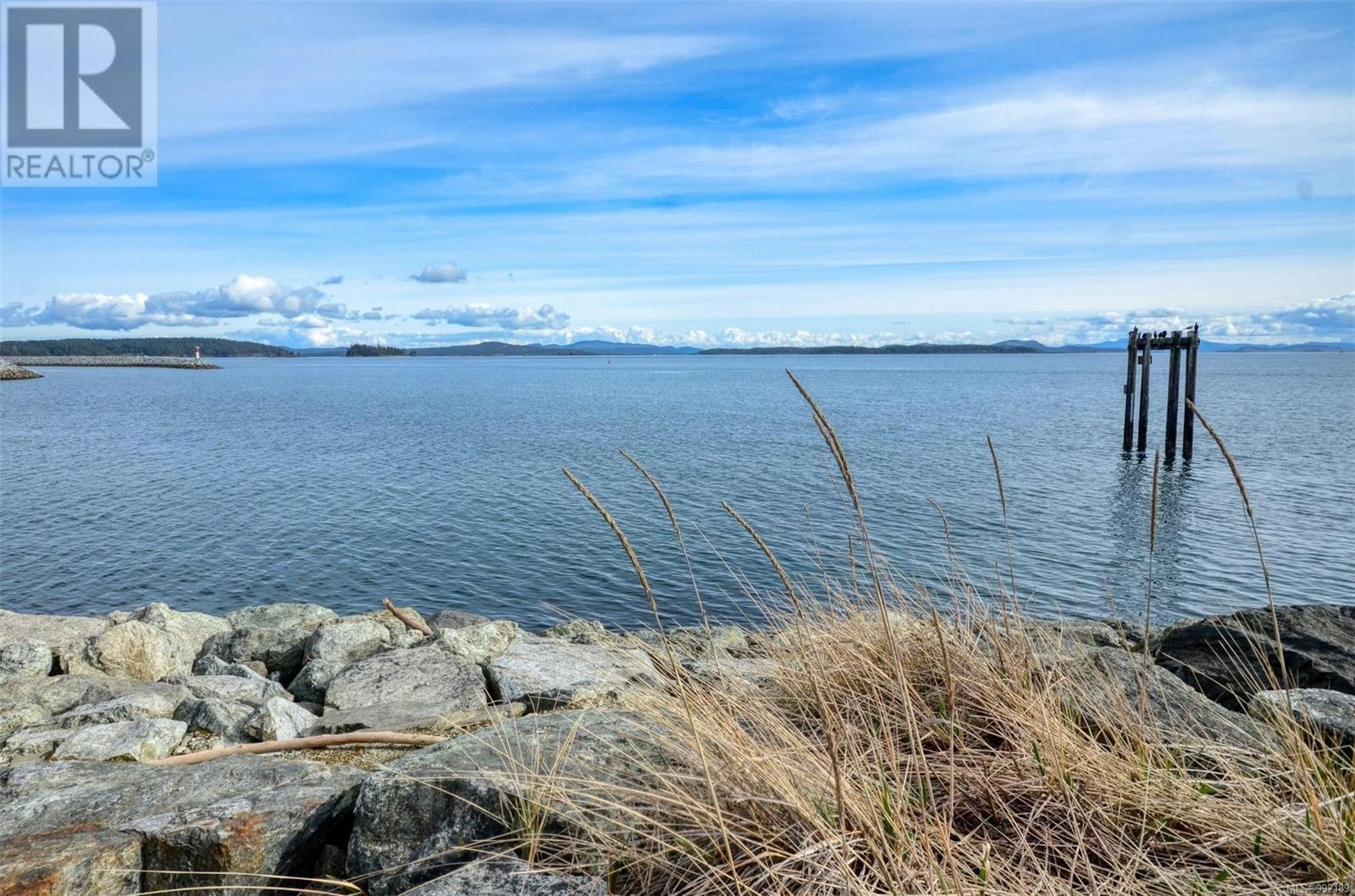 102 9820 Seaport Pl Property Photo 37