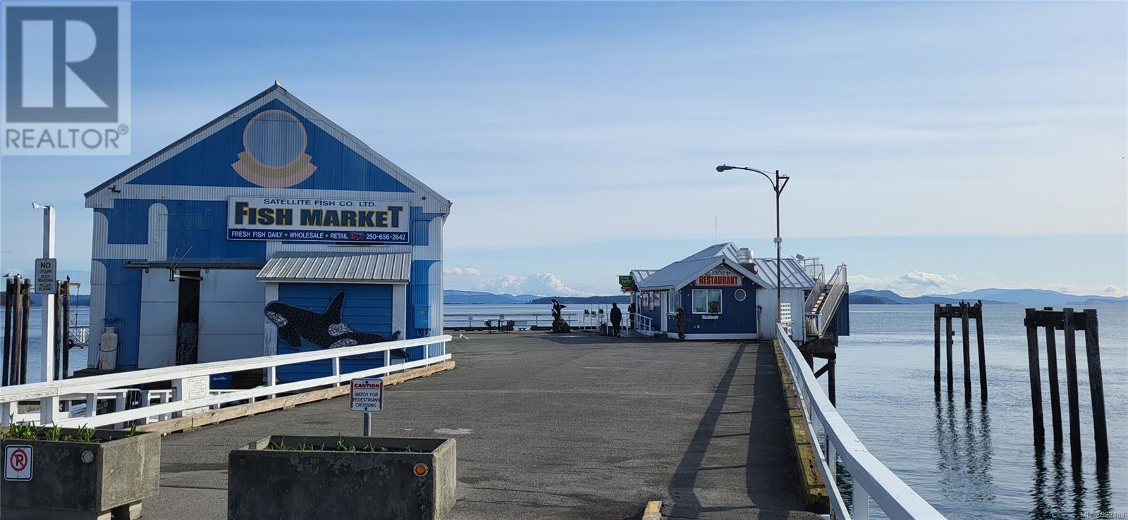 102 9820 Seaport Pl Property Photo 39