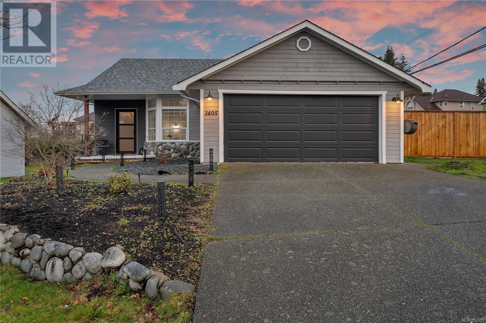 1405 Malahat Dr Property Photo 1