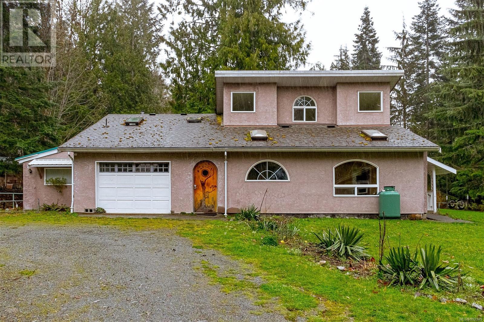 6687 Mclean Rd Property Photo