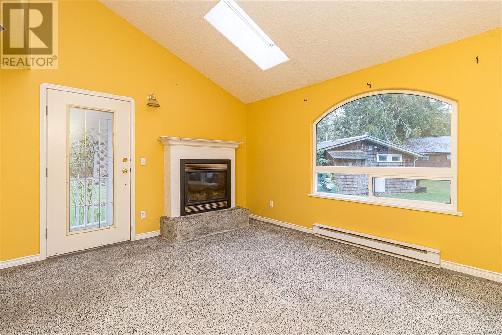 6687 Mclean Rd Property Photo 10