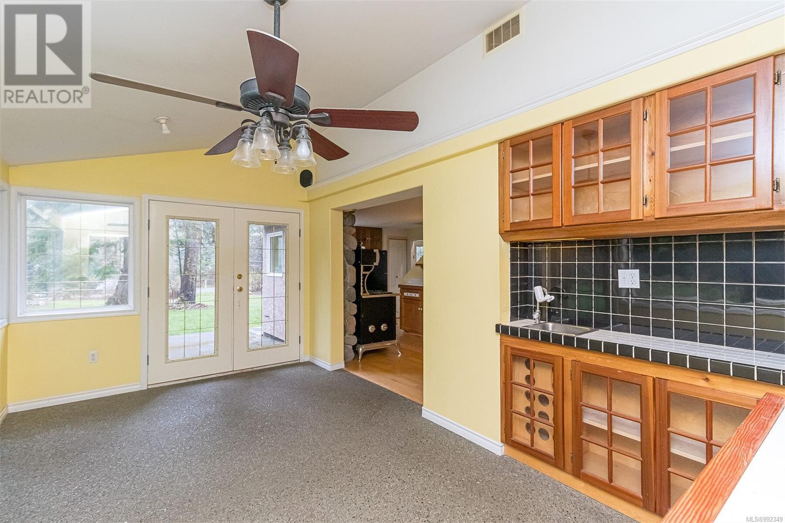 6687 Mclean Rd Property Photo 13