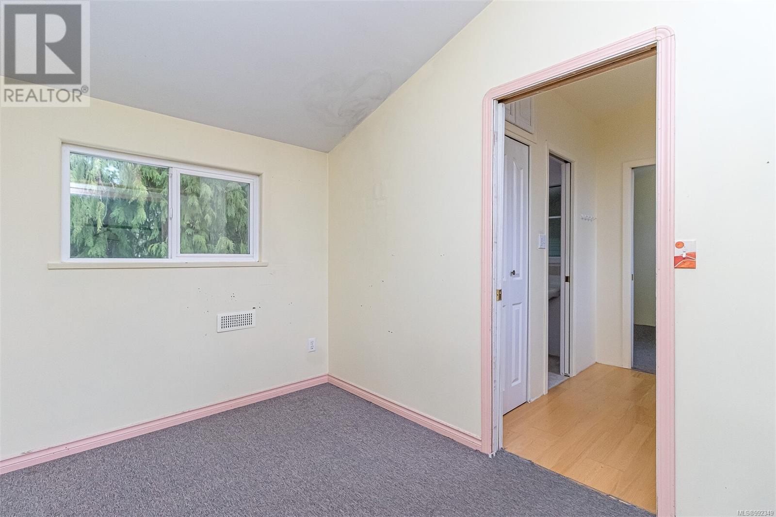 6687 Mclean Rd Property Photo 31