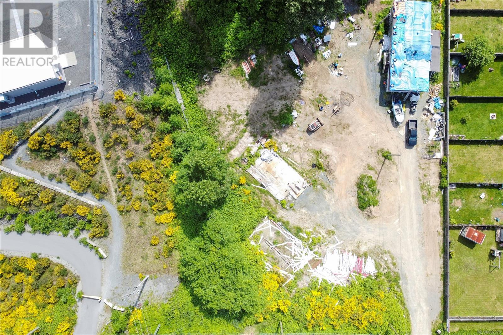 681 Homewood Rd Property Photo 1