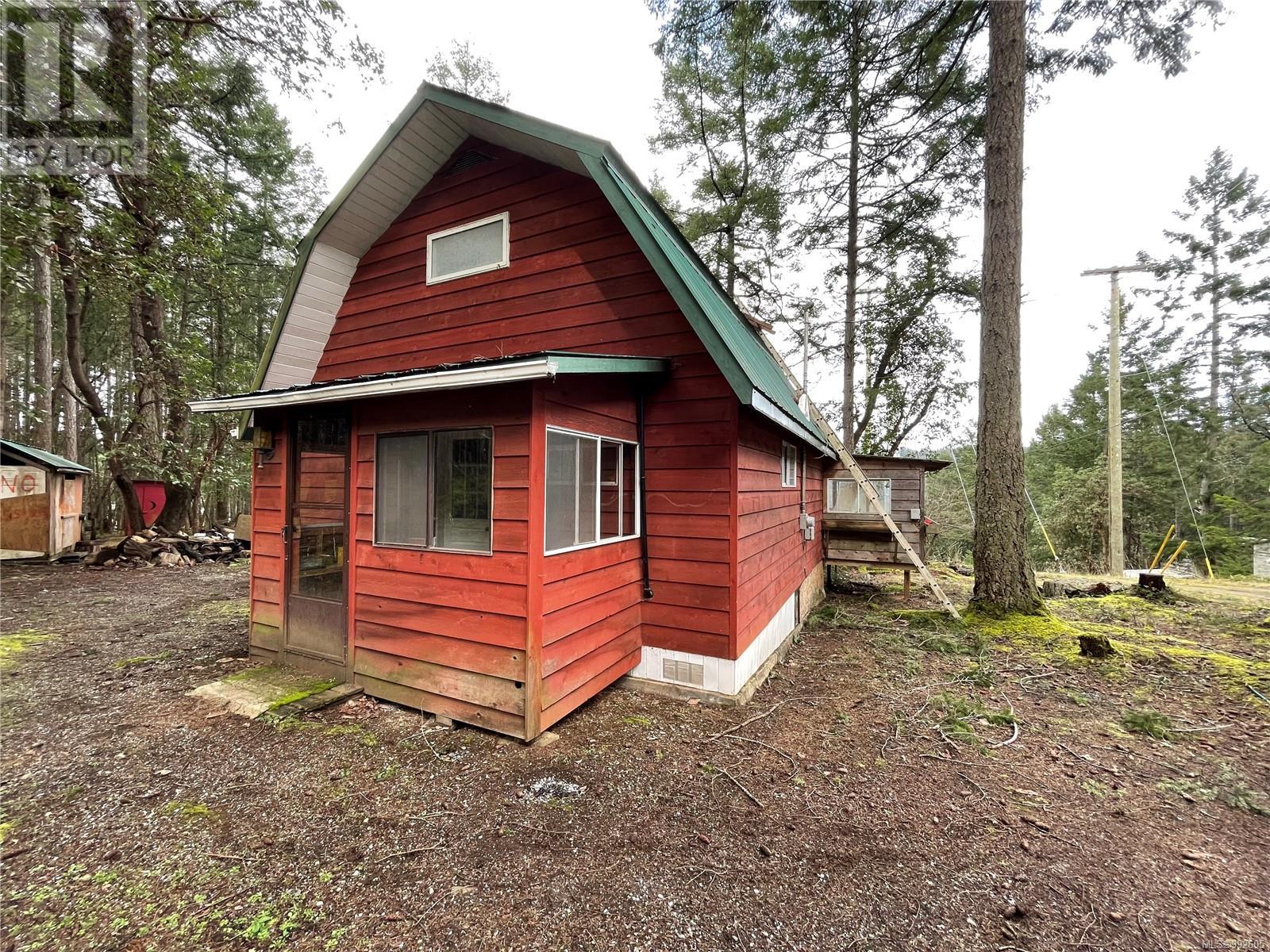 299 Coho Blvd Property Photo 1