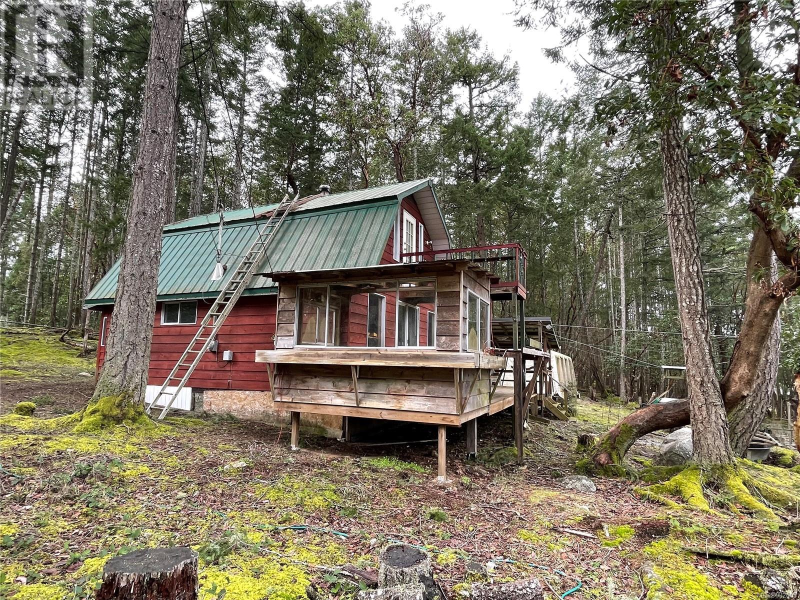 299 Coho Blvd Property Photo 2