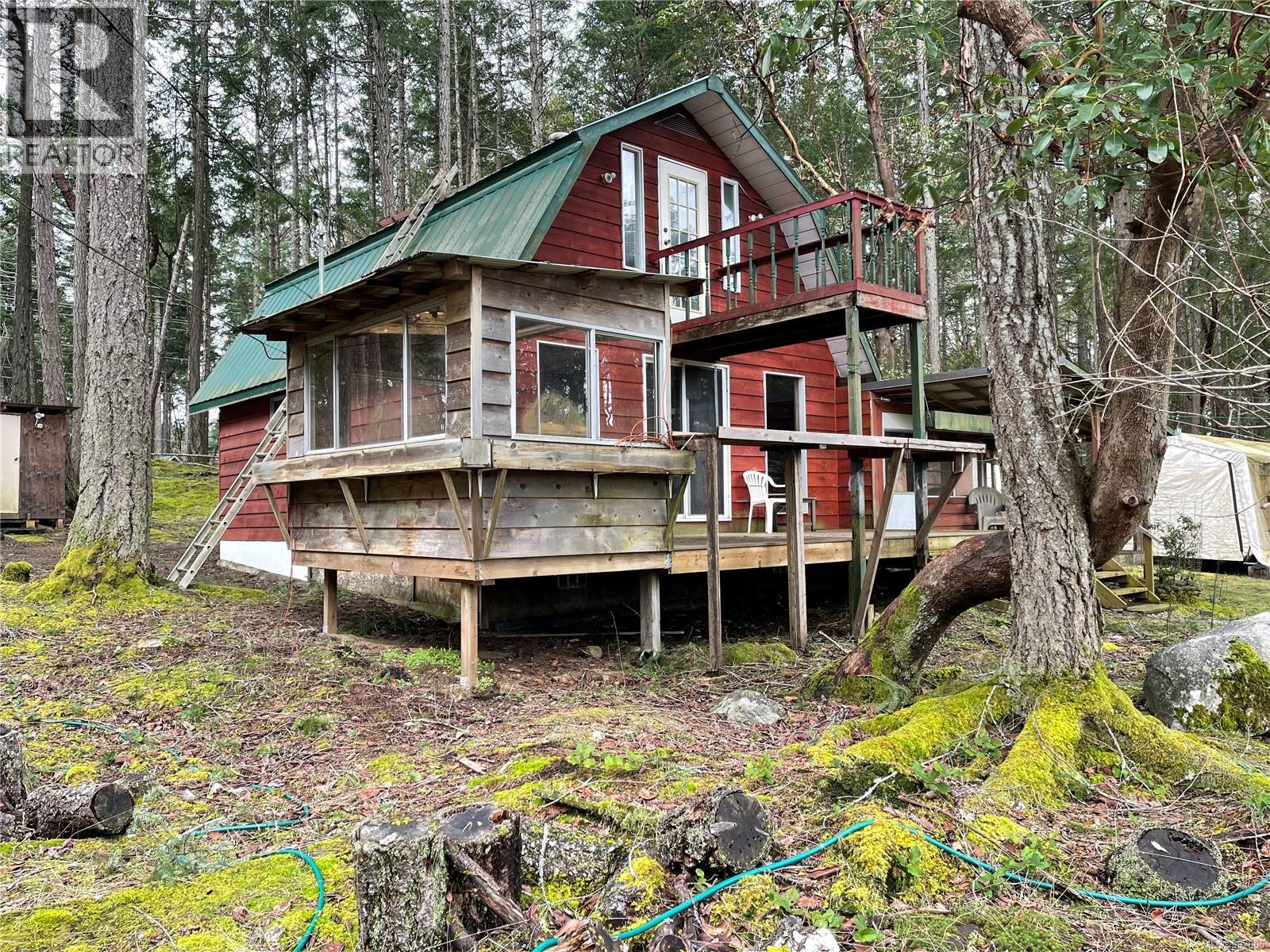 299 Coho Blvd Property Photo 3