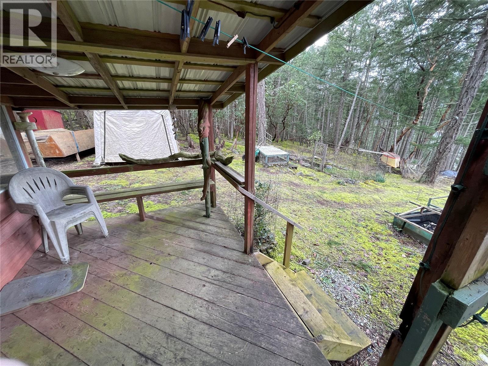 299 Coho Blvd Property Photo 7