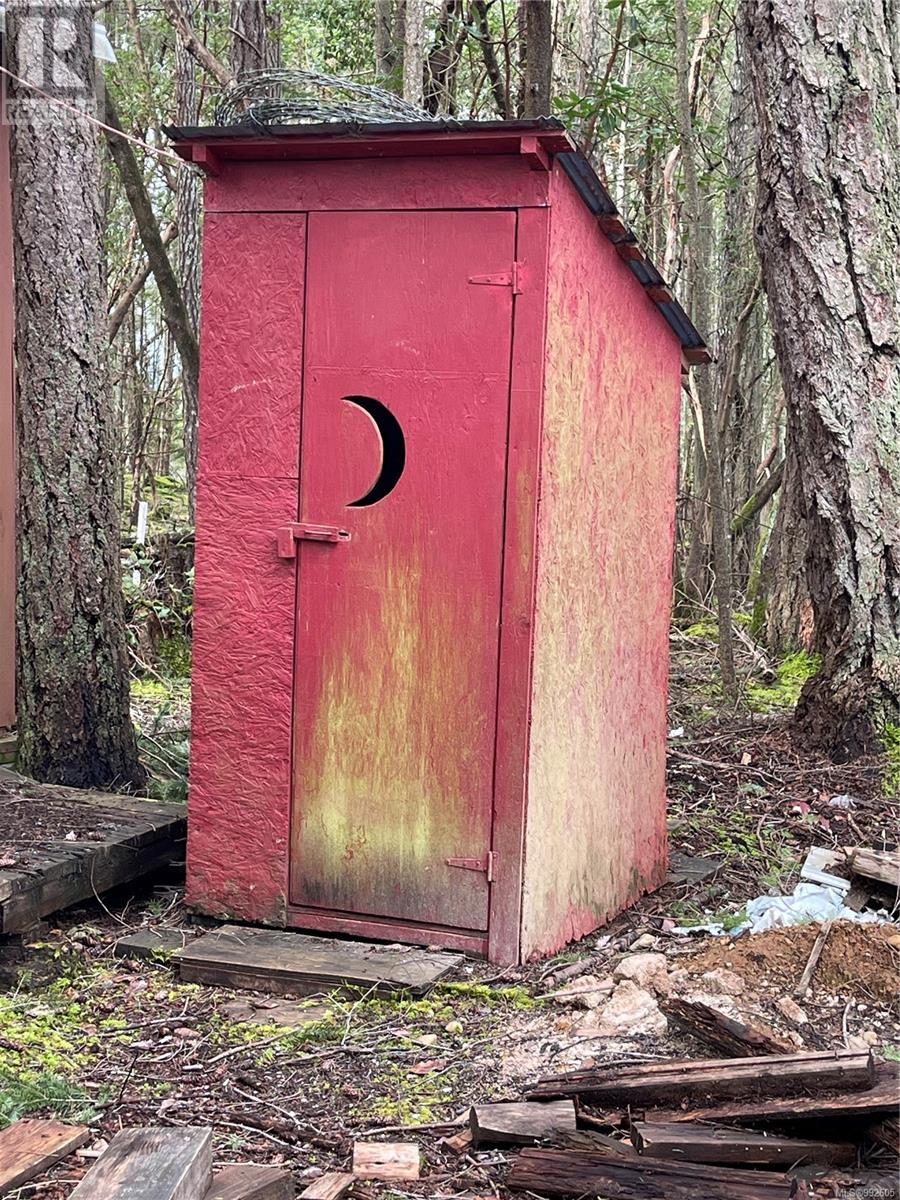 299 Coho Blvd Property Photo 8