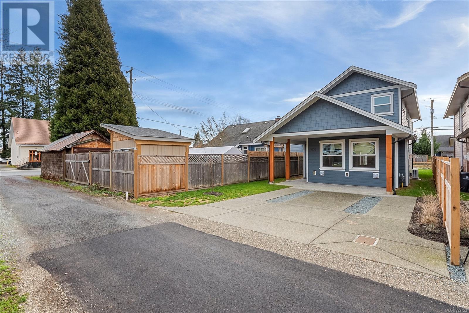 635 5th Street Property Photo 16