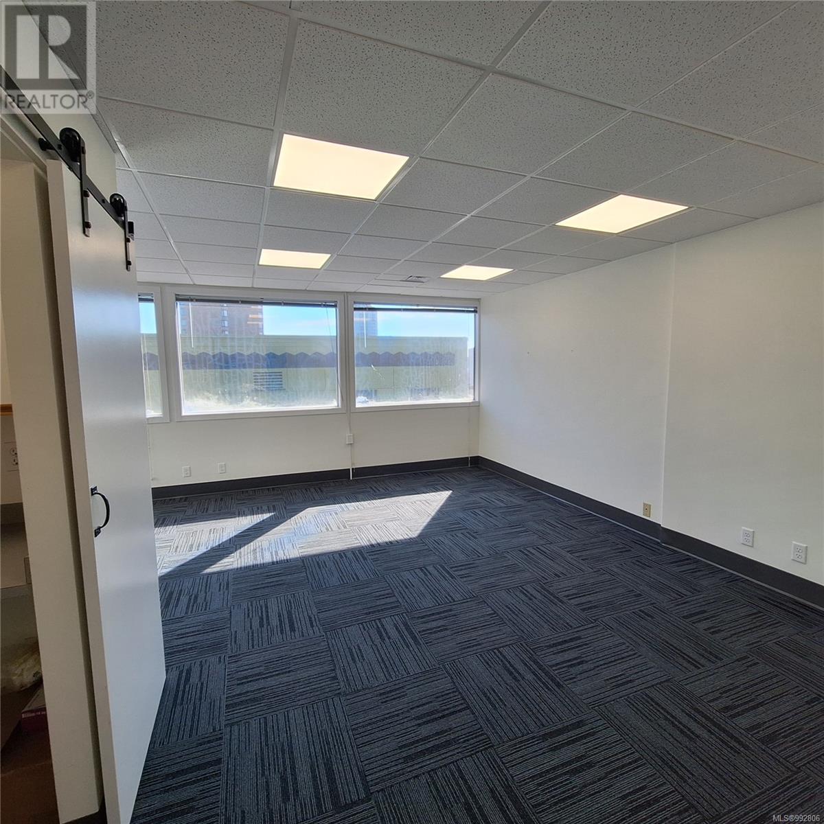 306 235 Bastion St Property Photo 5