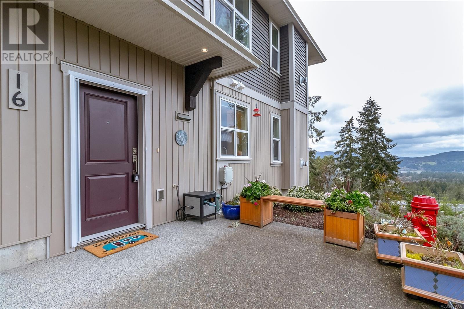 16 1295 Kingsview Rd Property Photo 2