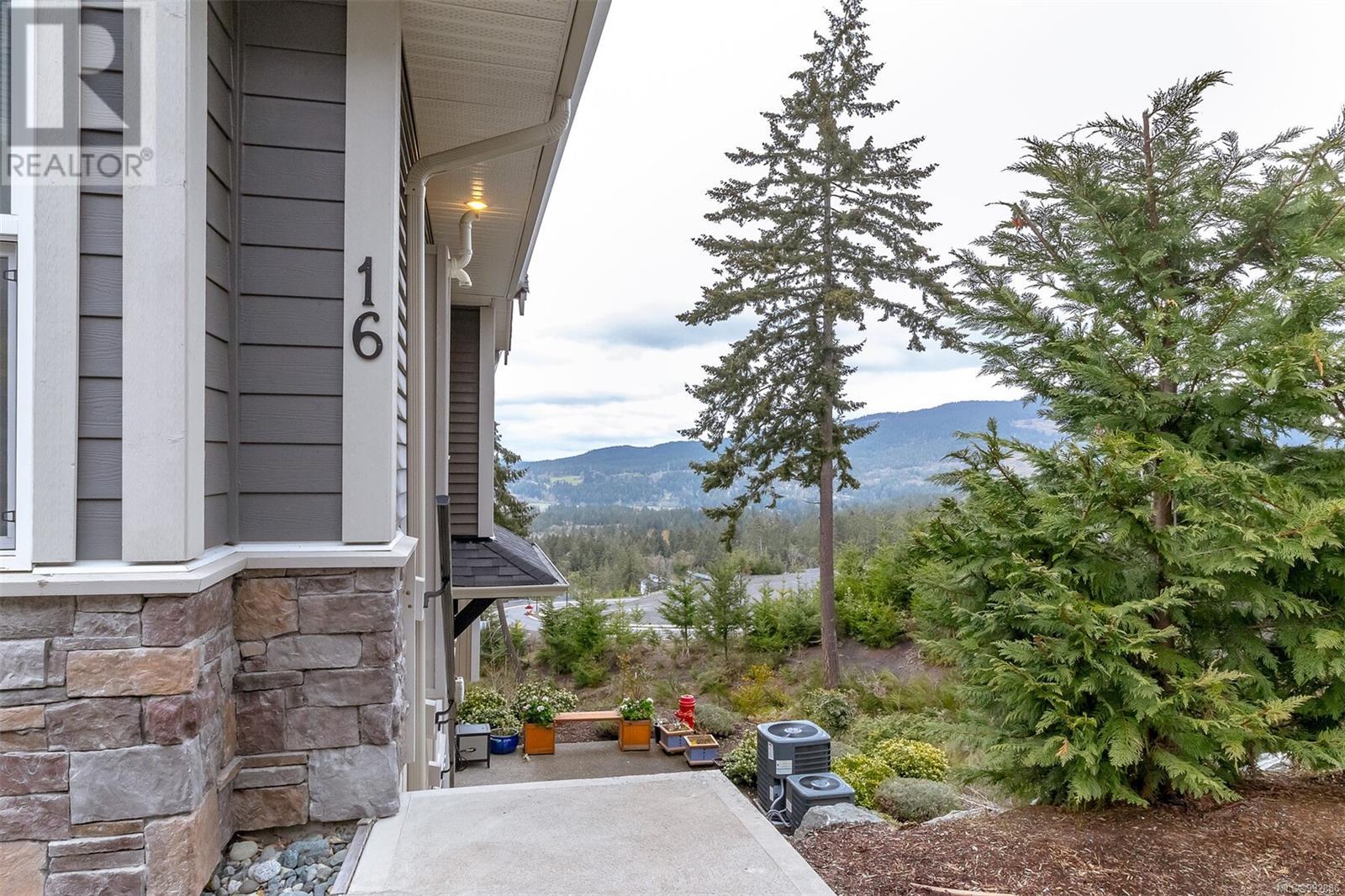 16 1295 Kingsview Rd Property Photo 4