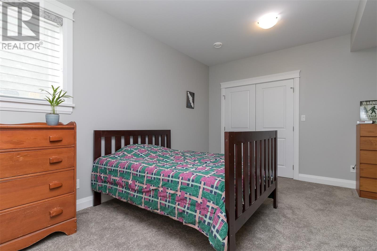 16 1295 Kingsview Rd Property Photo 24