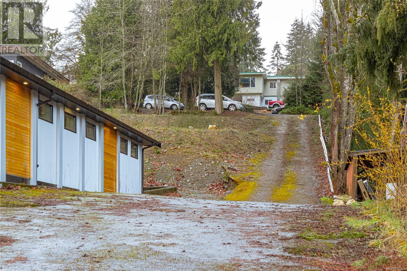 1134 Trans Canada Hwy Property Photo 18