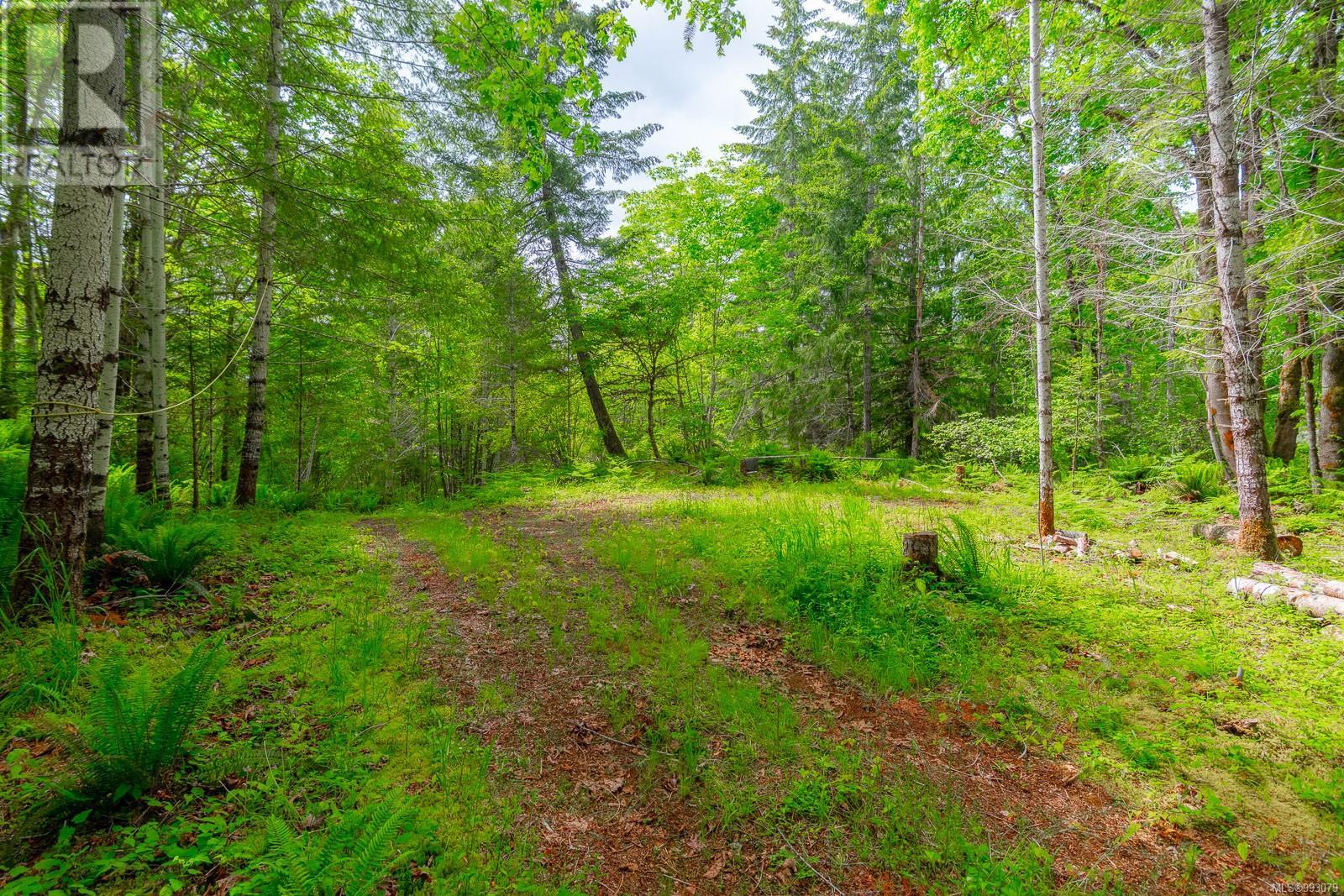 6987 Bainbridge Rd Property Photo 21