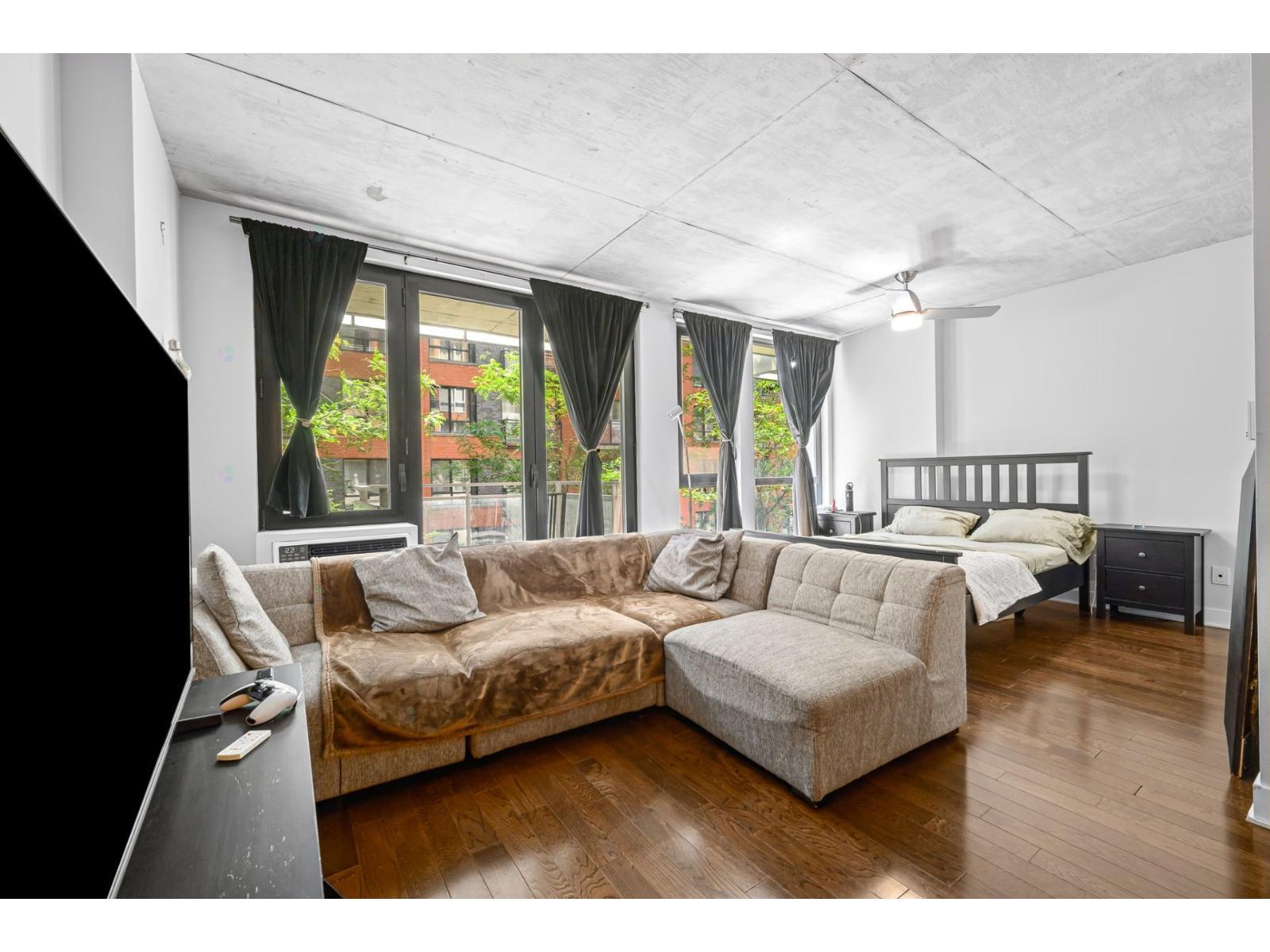 950 Rue Notre-dame O., #243 Property Photo 3