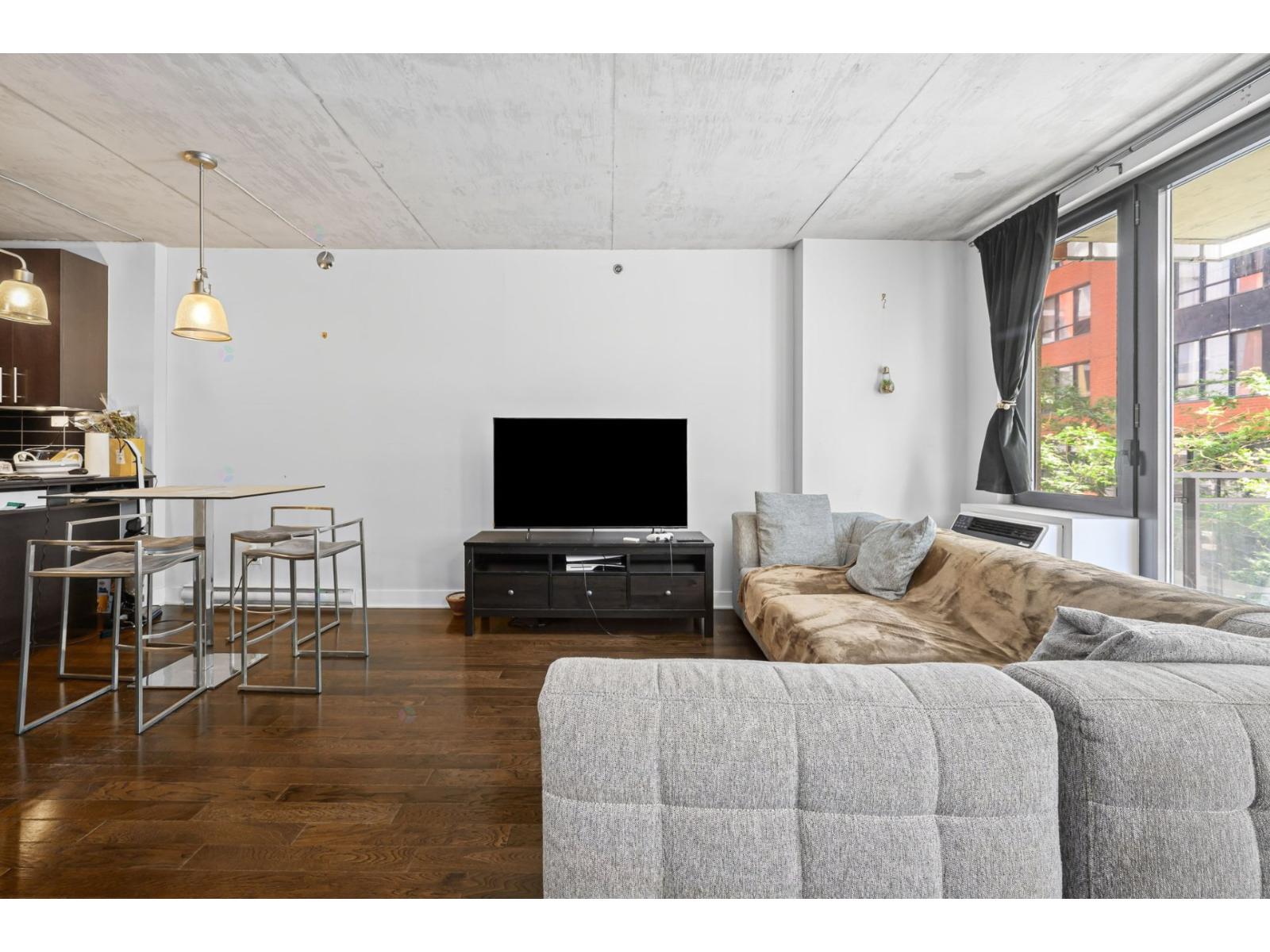 950 Rue Notre-dame O., #243 Property Photo 10
