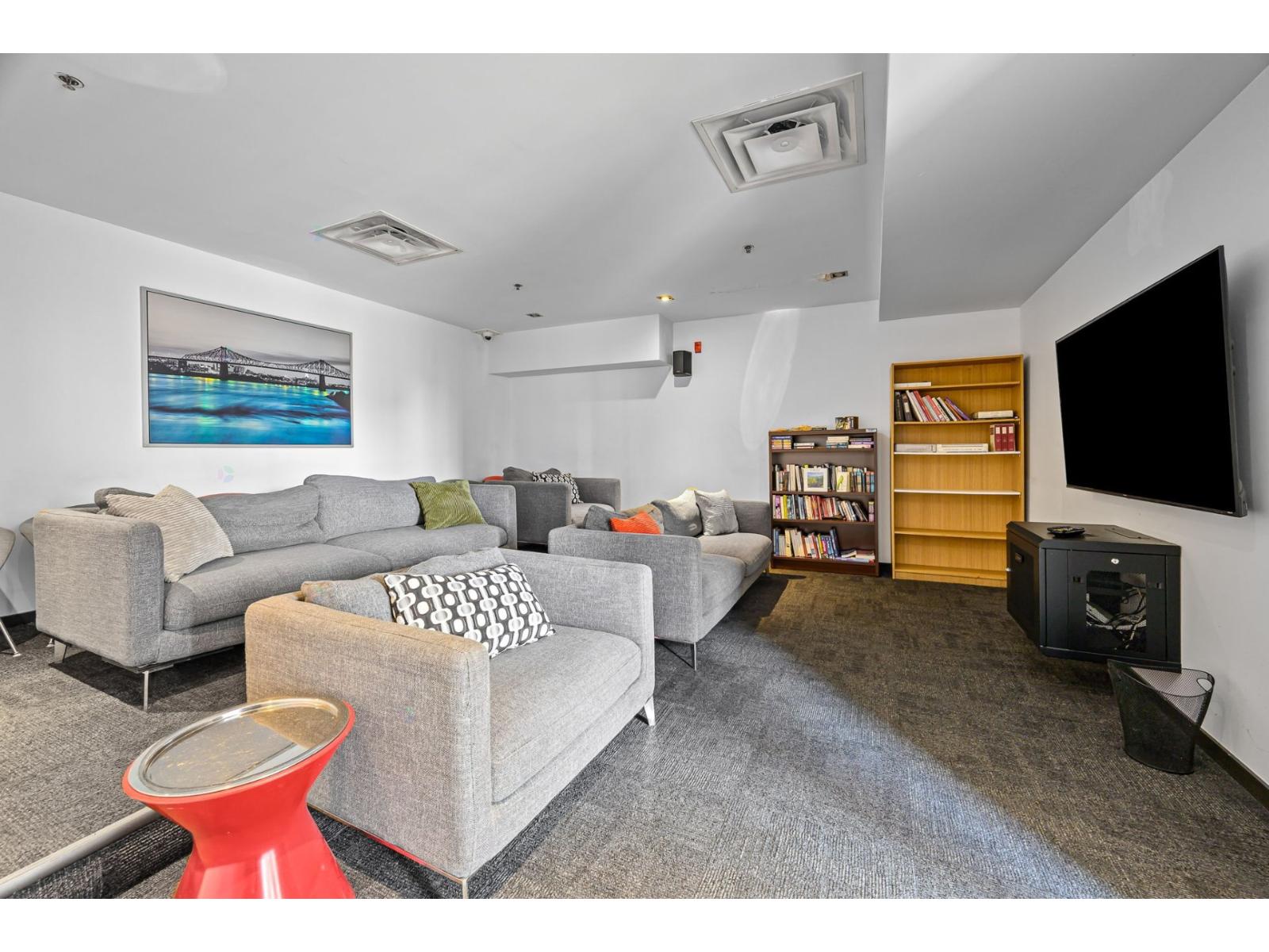 950 Rue Notre-dame O., #243 Property Photo 21