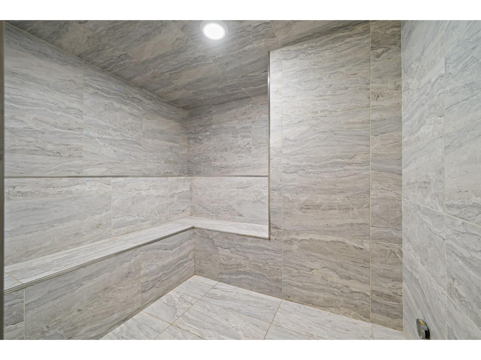950 Rue Notre-dame O., #243 Property Photo 24