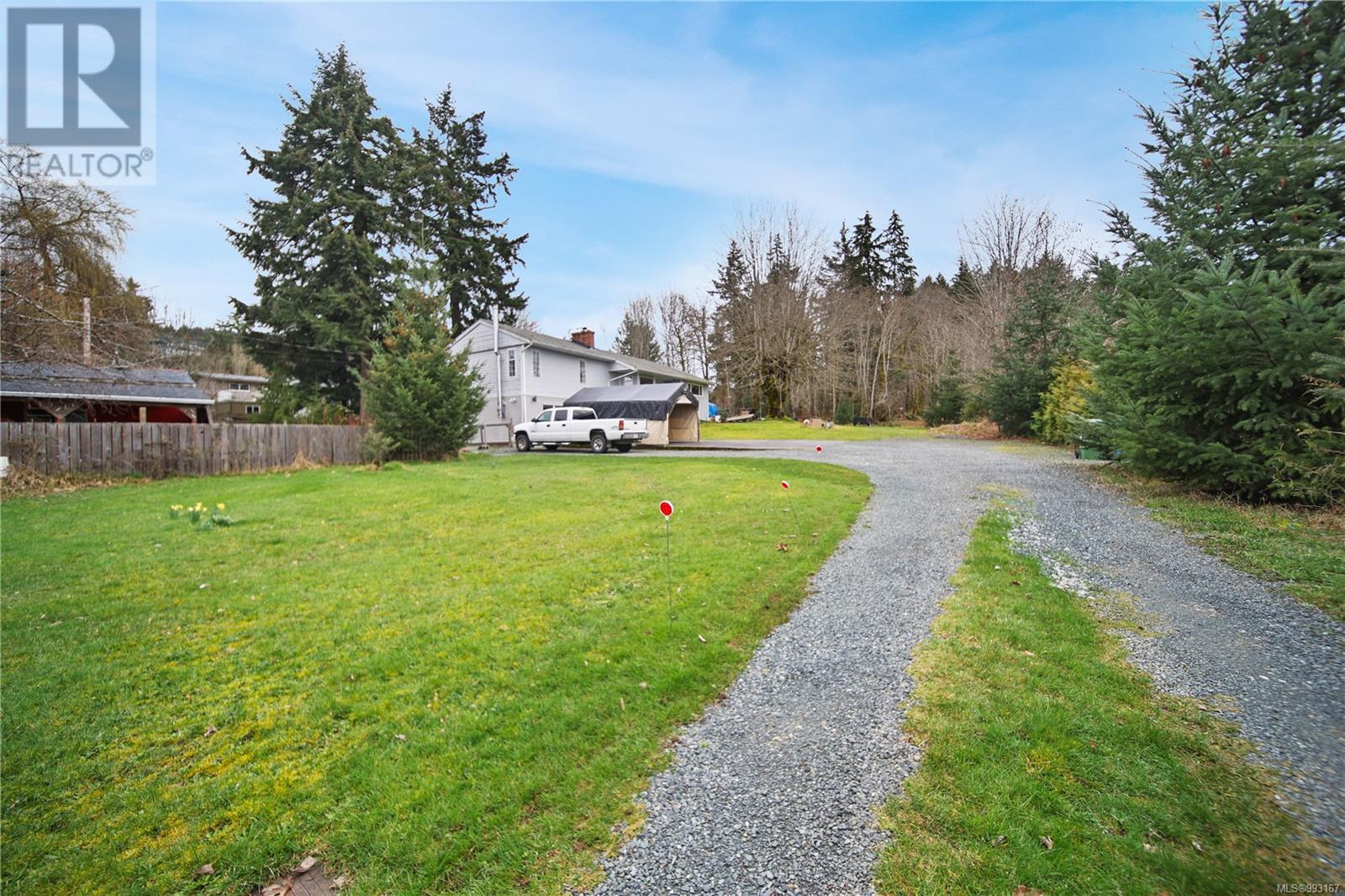 4284 Scott St Property Photo 11
