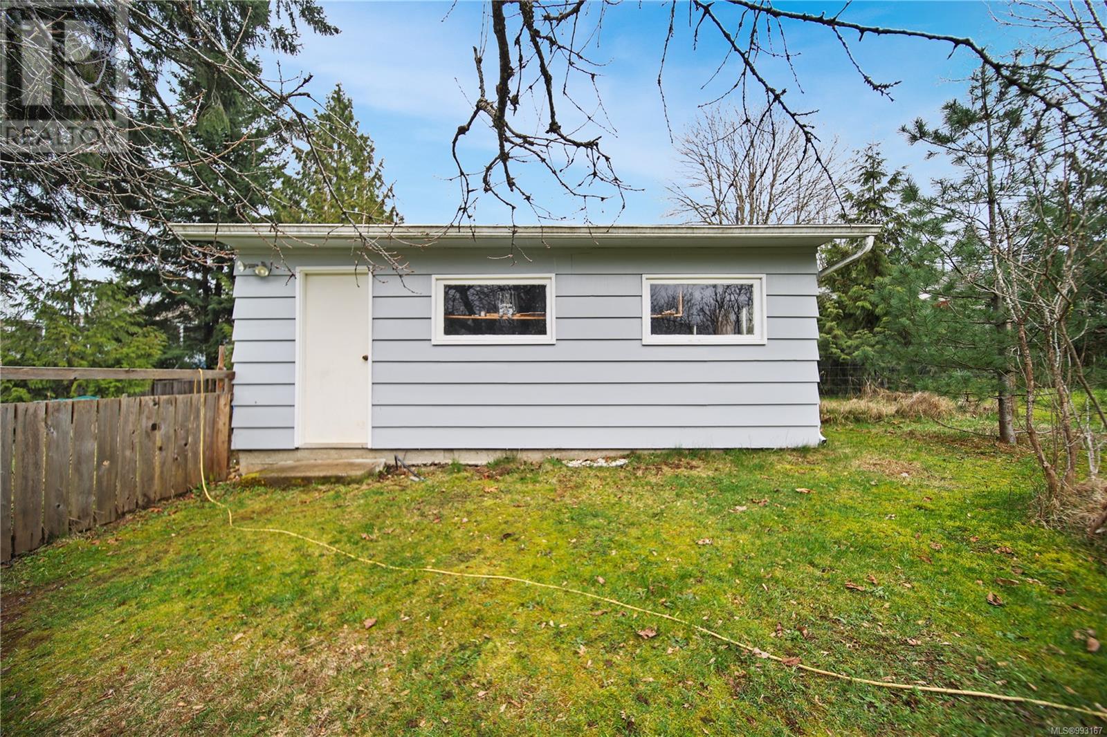 4284 Scott St Property Photo 13