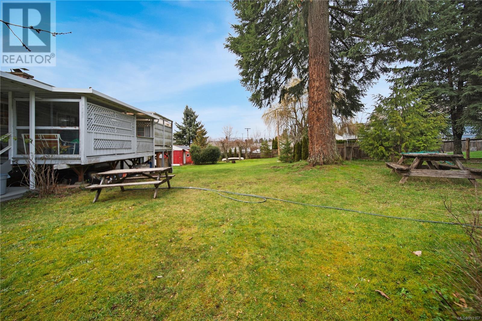 4284 Scott St Property Photo 15