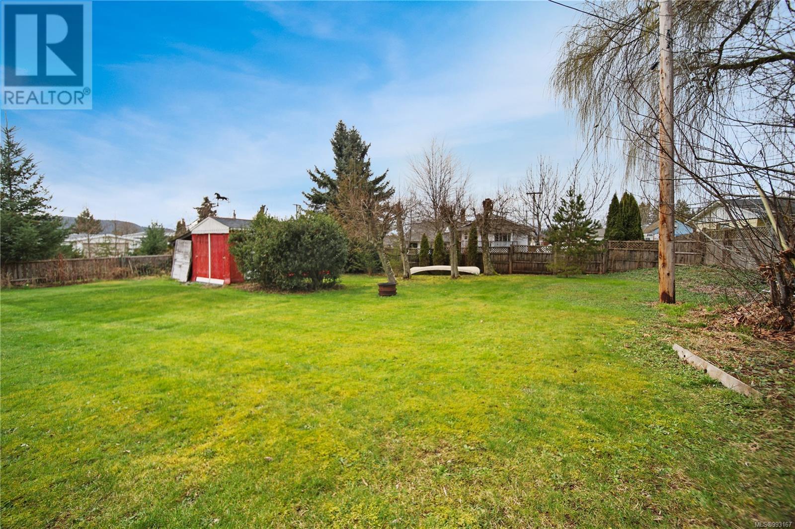 4284 Scott St Property Photo 16