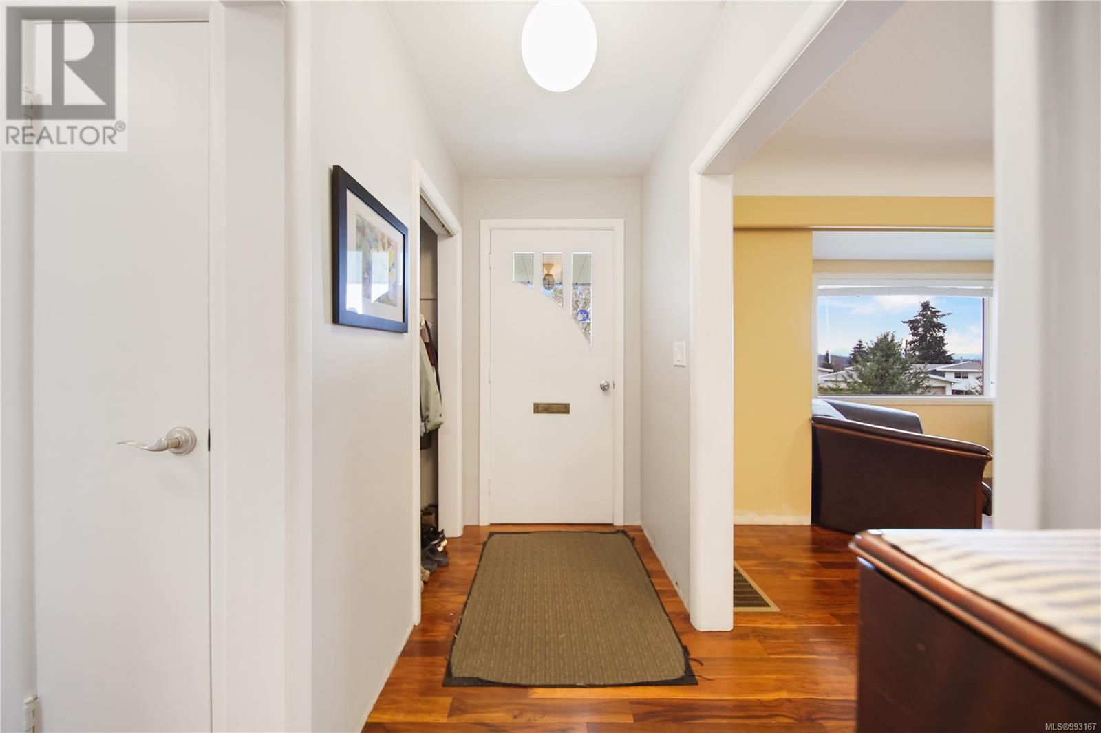 4284 Scott St Property Photo 17