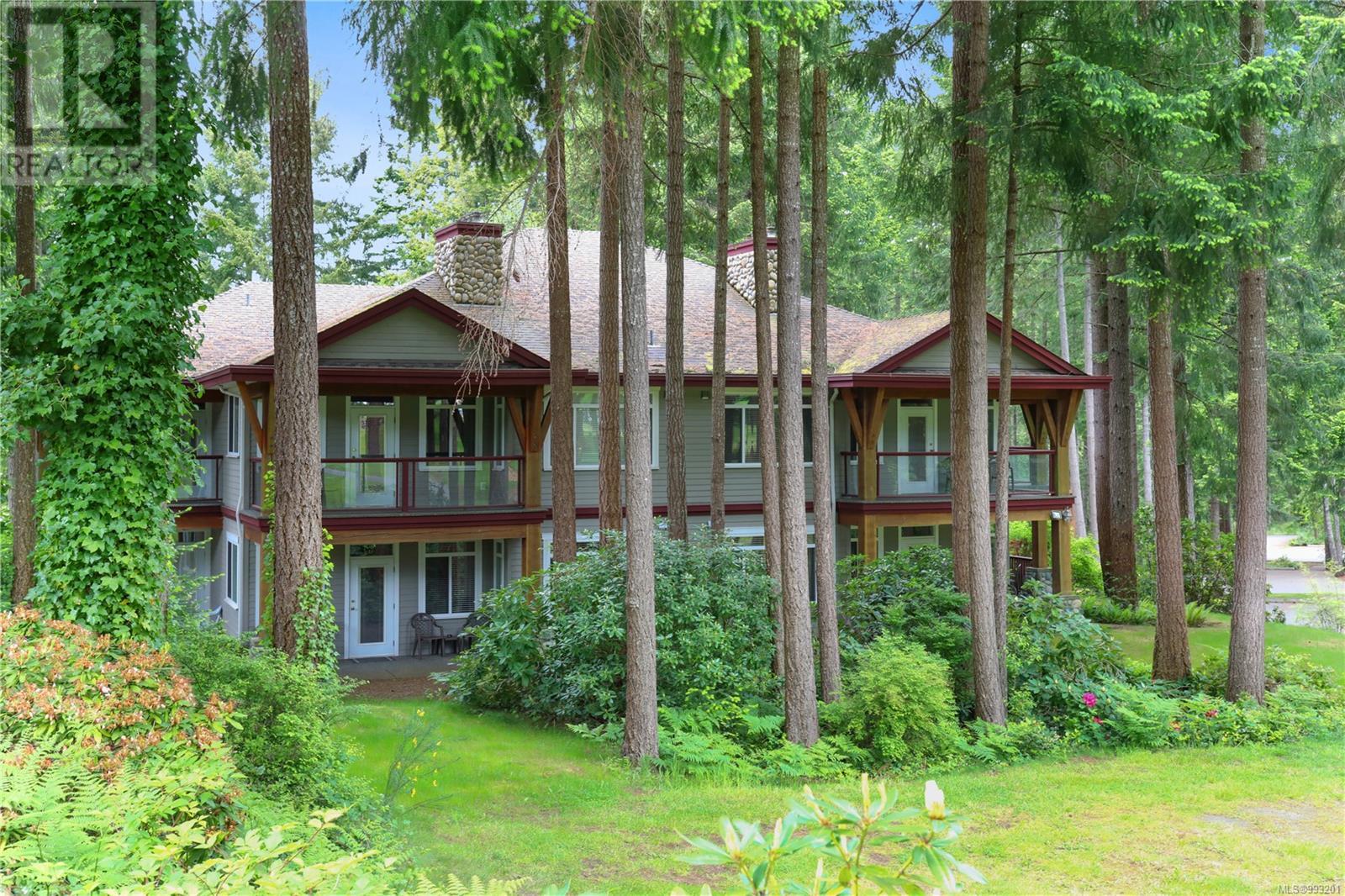 403/404b 366 Clubhouse Dr Property Photo 1