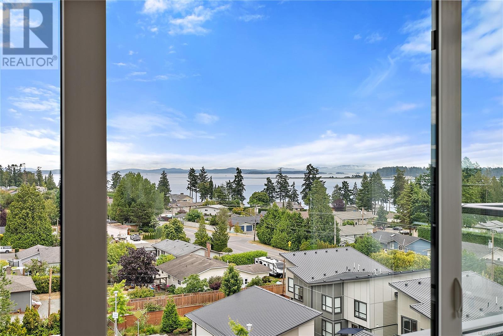 209 2520 Hackett Cres Property Photo 19
