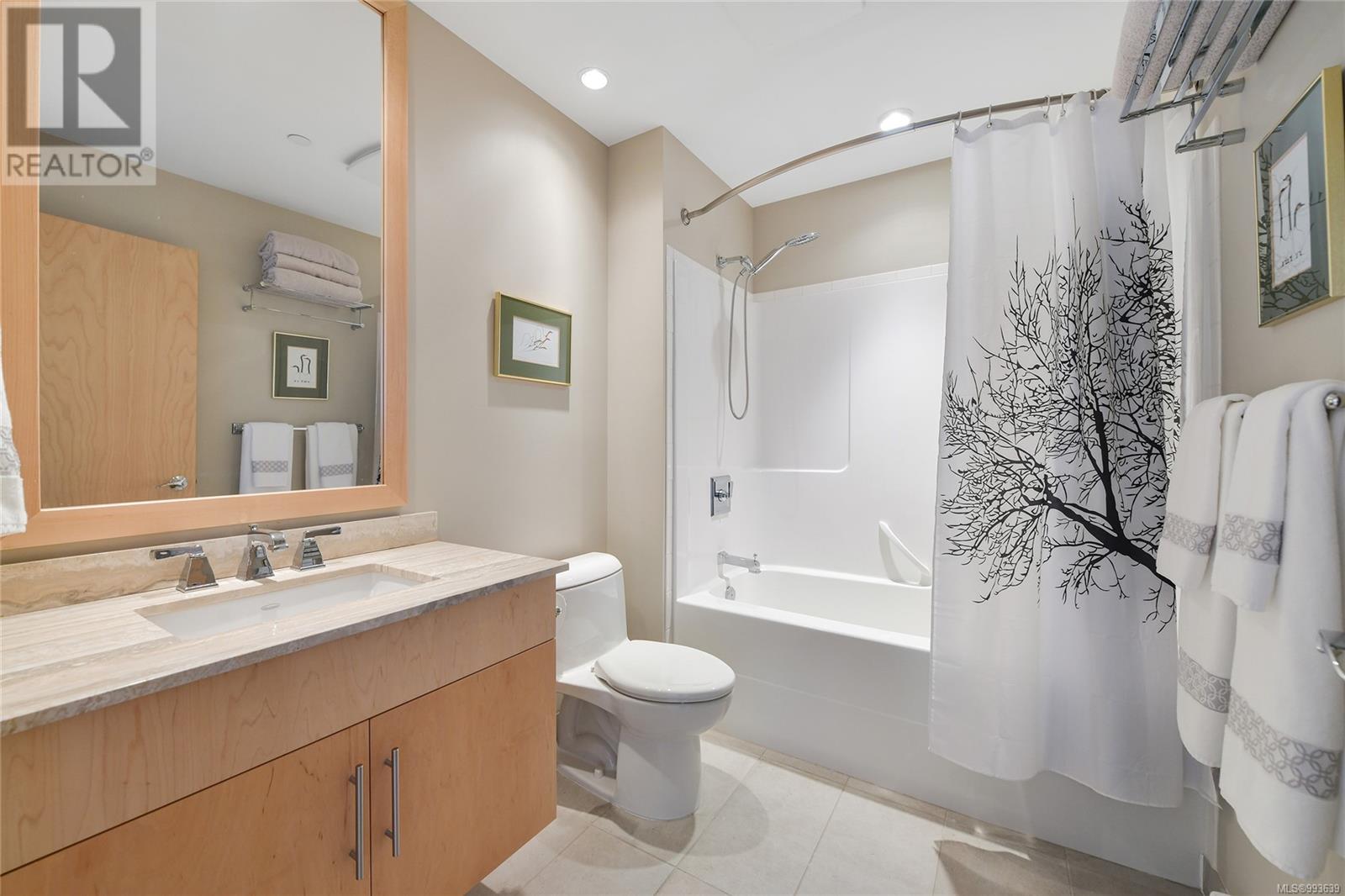 502 748 Sayward Hill Terr Property Photo 38