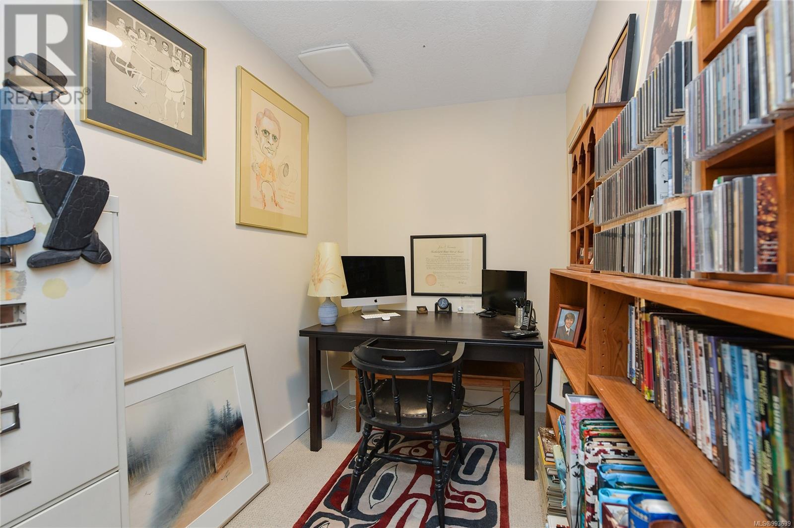 502 748 Sayward Hill Terr Property Photo 40