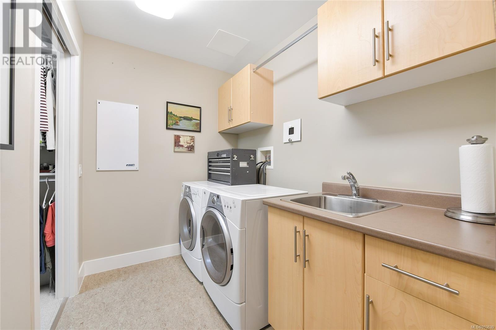 502 748 Sayward Hill Terr Property Photo 41
