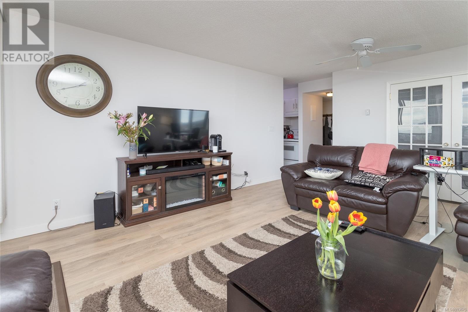 1202 327 Maitland St Property Photo 9