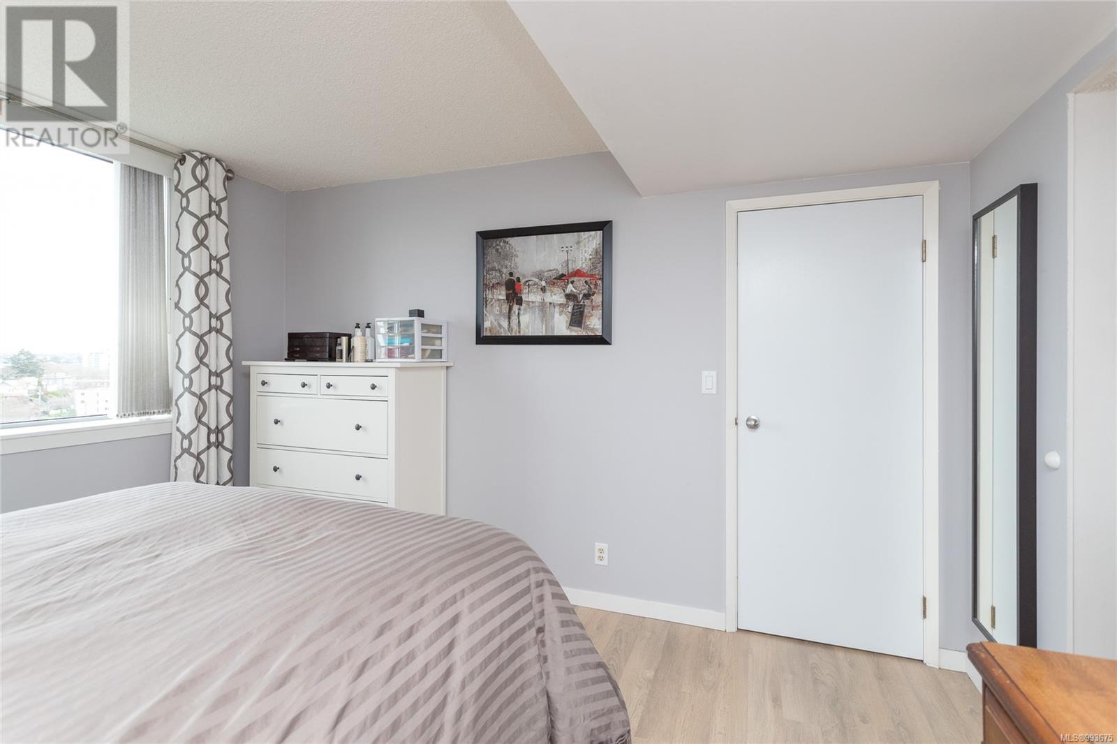 1202 327 Maitland St Property Photo 18