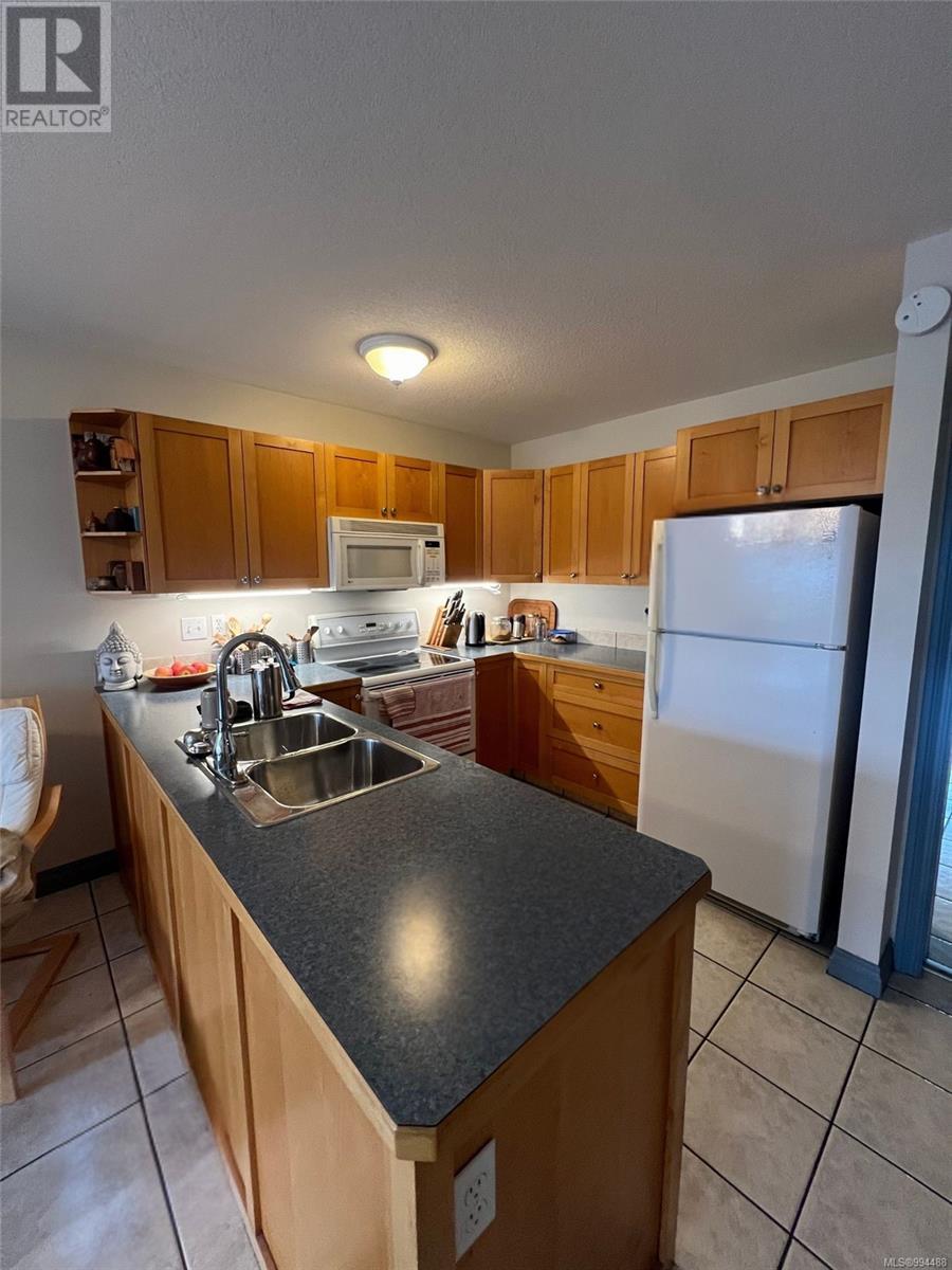 9828 Croft St Property Photo 18
