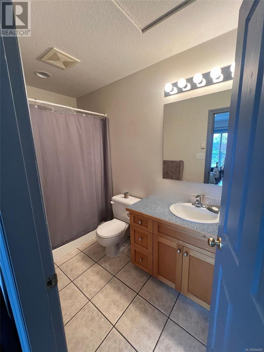 9828 Croft St Property Photo 27