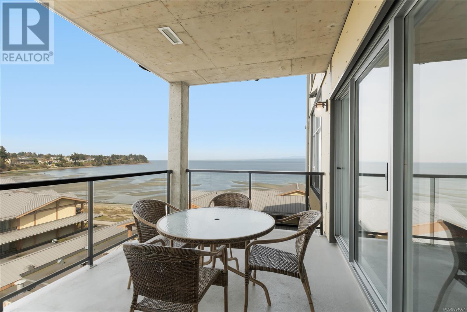 703/704a 181 Beachside Dr Property Photo 1