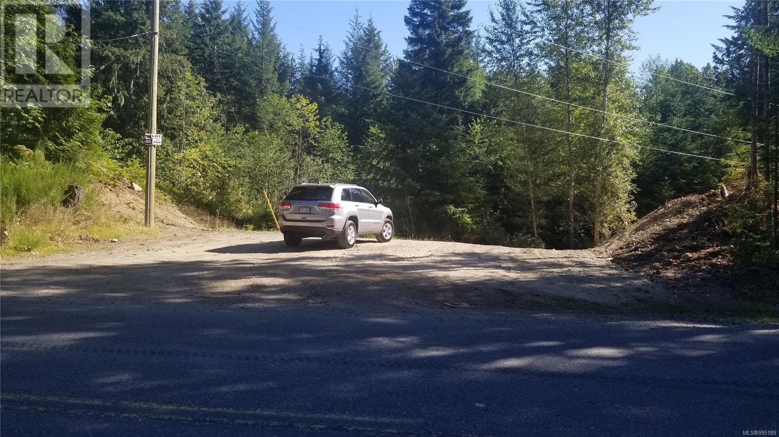 5055 Cowichan Lake Rd Property Photo 11