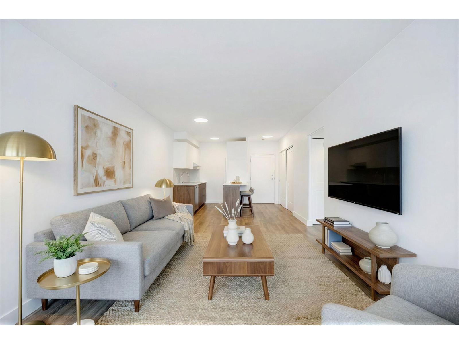4282 Boul. Dorchester O., #606 Property Photo 2