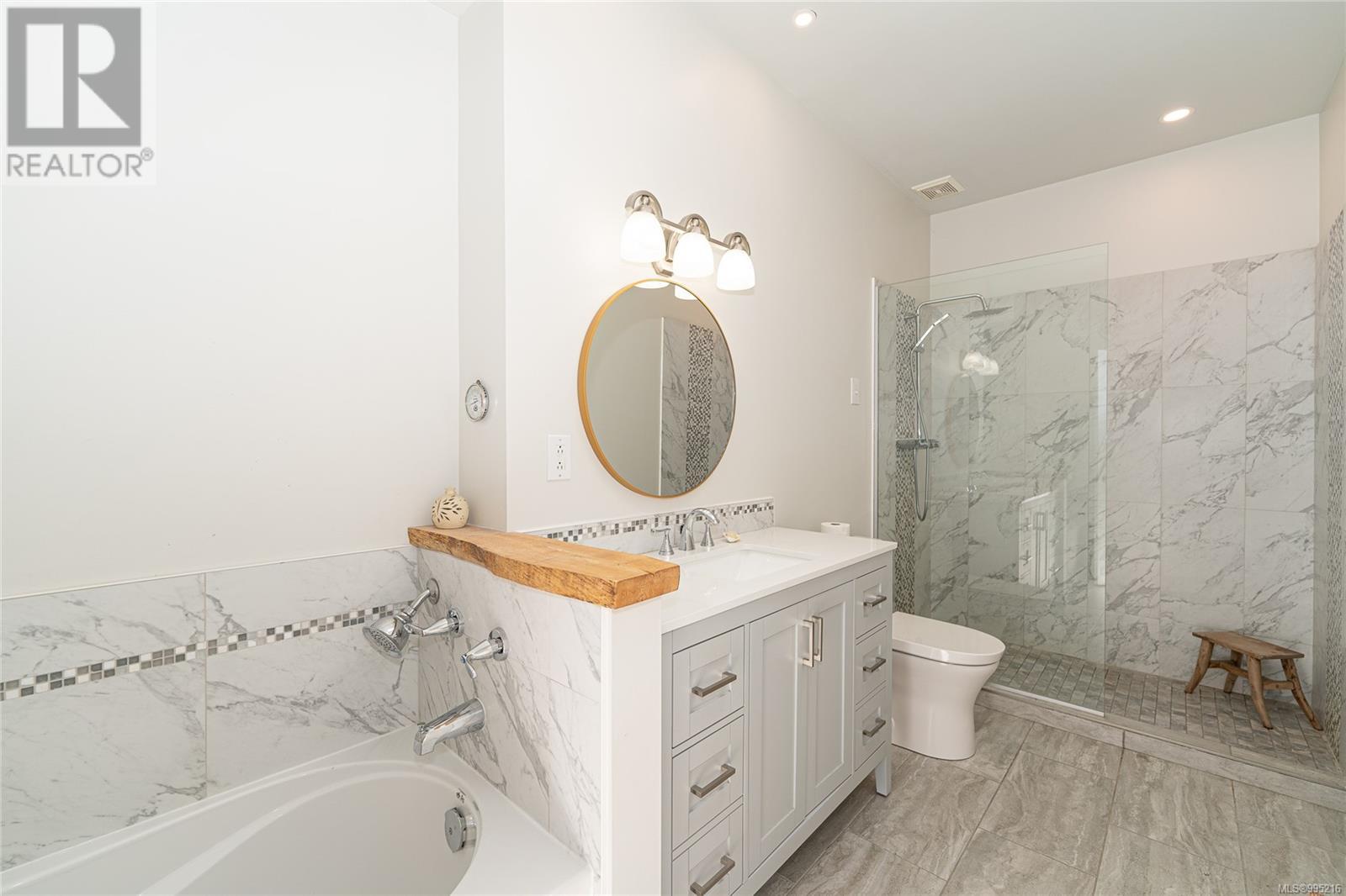 136 Lower Ganges Rd Property Photo 22