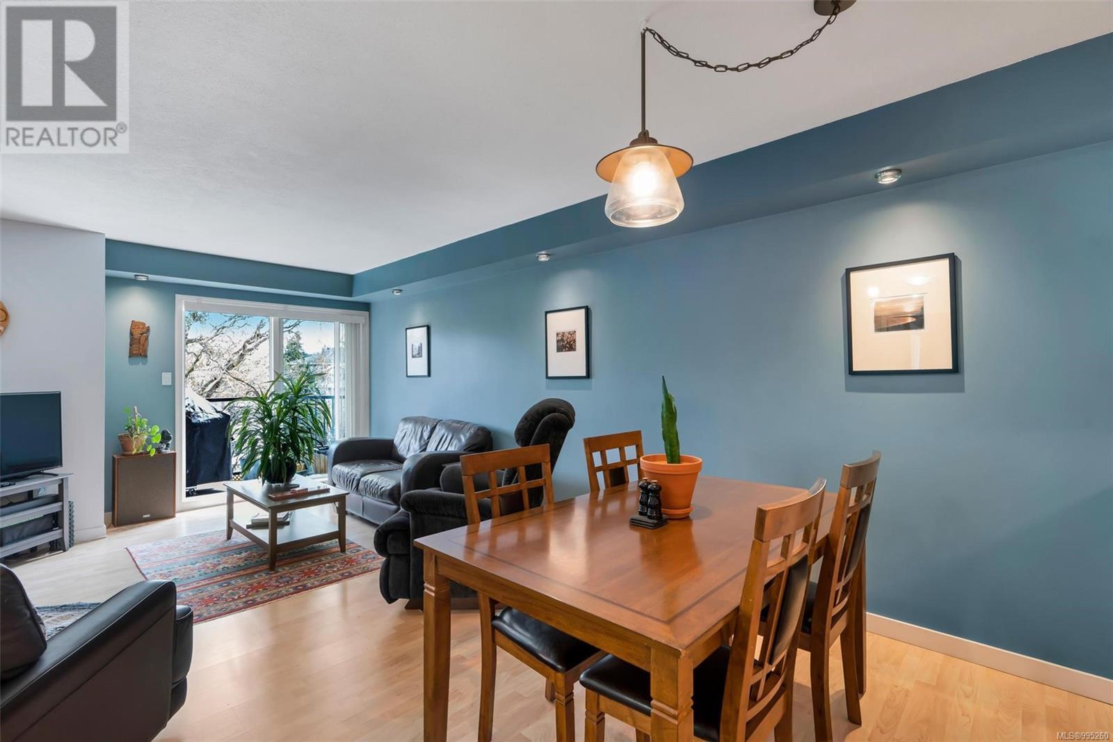 205 7070 West Saanich Rd Property Photo 8