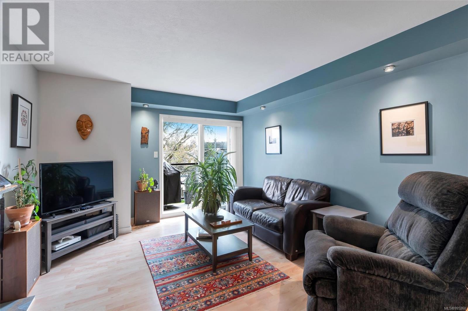 205 7070 West Saanich Rd Property Photo 10