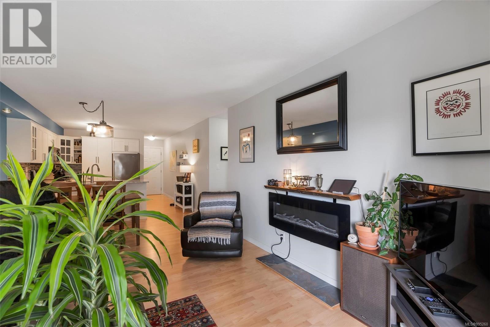 205 7070 West Saanich Rd Property Photo 12