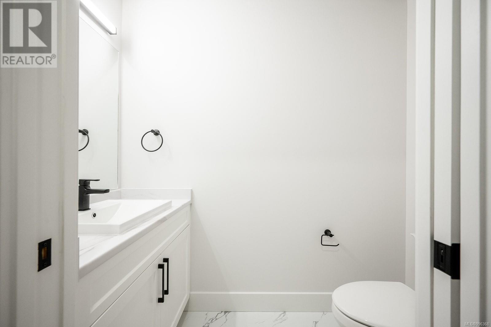 29 1090 Evergreen Rd Property Photo 8